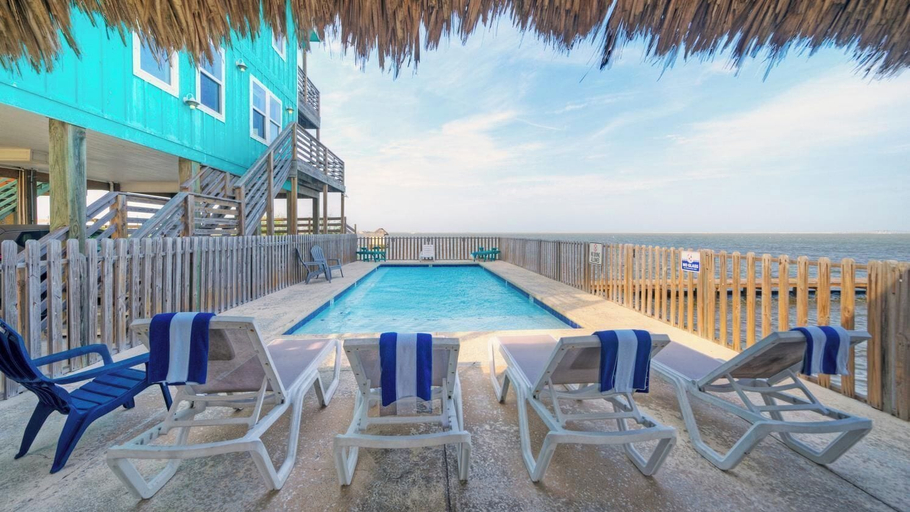 Interior 4, Kingfish by Avantstay Laguna Views + Deck Pool + Dock Access, Nueces