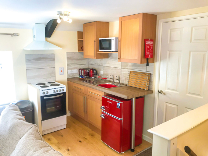 Private kitchen, Brewery Lodge Sleeps 4, Gloucestershire