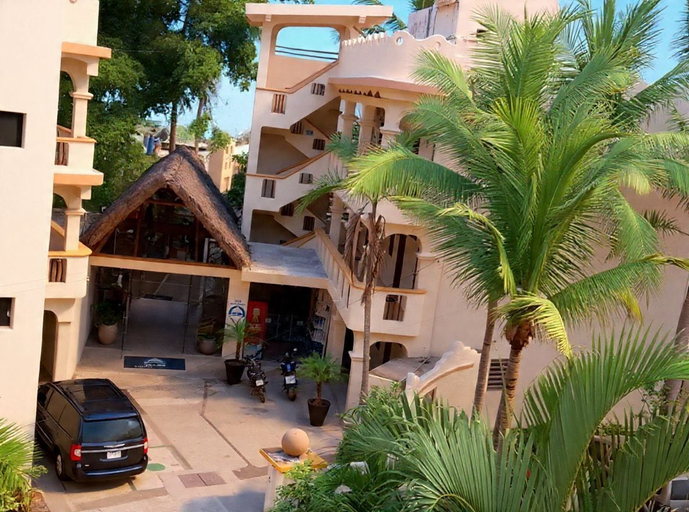 Exterior 5, Villas&Suite Santa Monica, Compostela