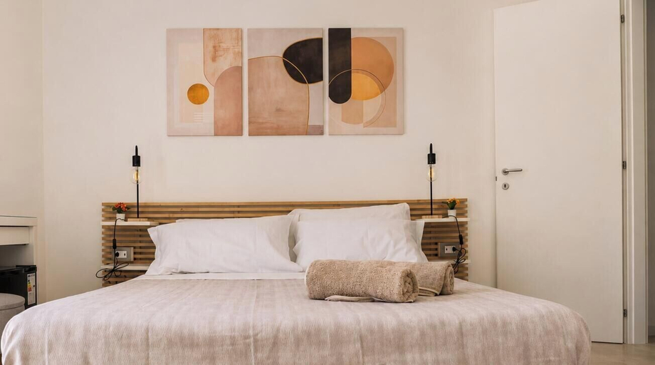 Room 5, GEA Guest House, Syracuse