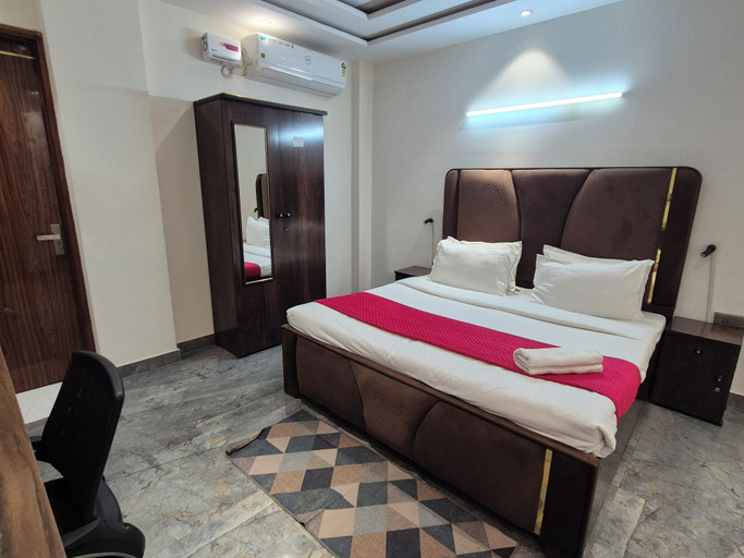 Room 3, OnlyStay BnB Golf Course Road, Gurgaon