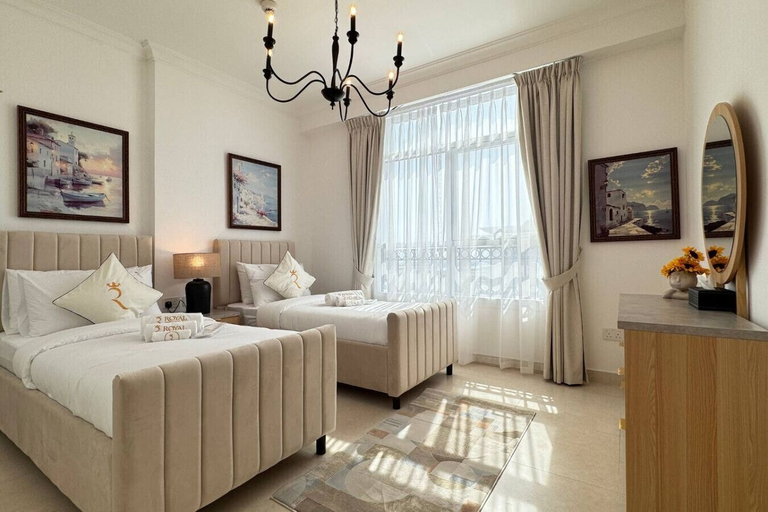 Room 5, Ansam Building Apartments by RHH, Yas Island