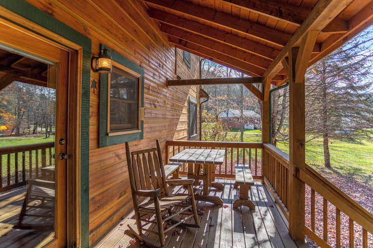 Interior 2, Baird's Creek Cabin, Watauga