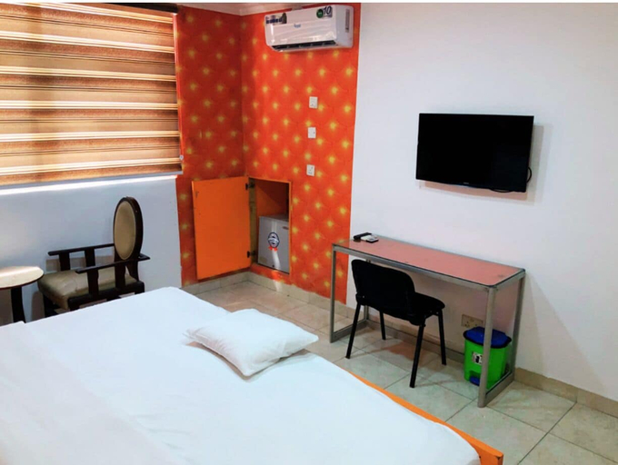 Room 4, Spring Park Yaad Hotel, Eti-Osa