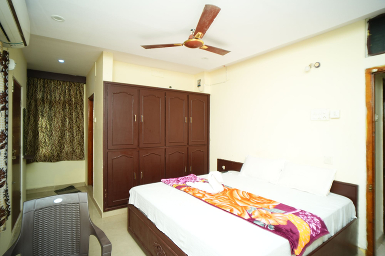 Room 3, SV Grand, East Godavari