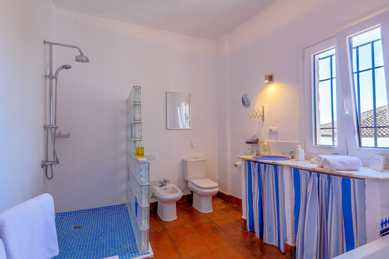 Bathroom 4, Hotel Los Castaños, Málaga