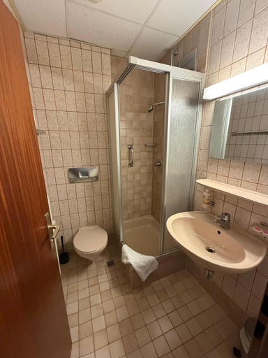 Bathroom 5, Hotel Vi Vintage, Stuttgart