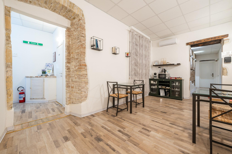 Others 5, Miky M House B&B, Cagliari