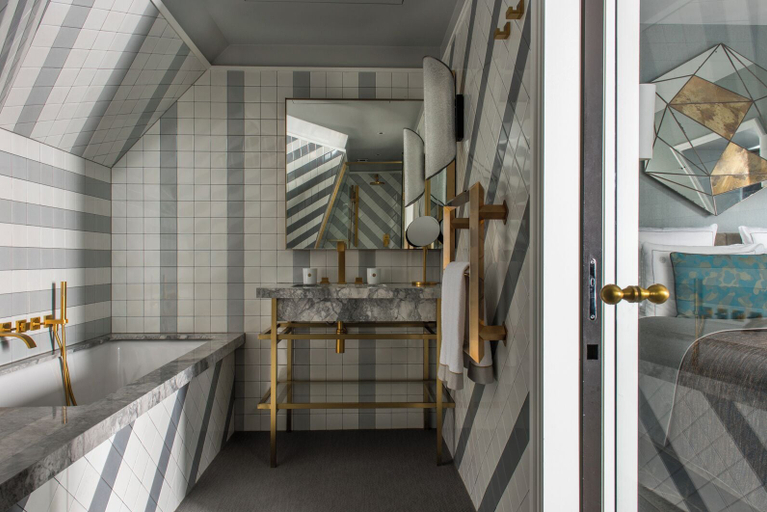Bathroom 5, Nolinski Paris - Evok Collection, Paris