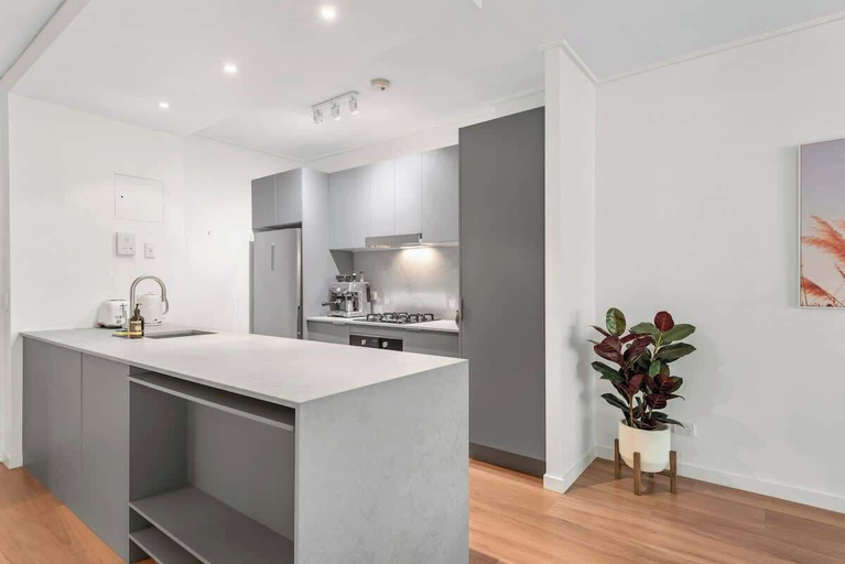 Interior 5, Sublime Simplicity! ~1bed/study/1bath/balcony/1car, Newstead