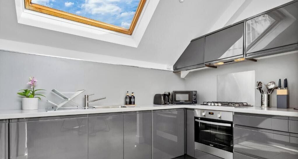 Private kitchen 3, Flat -12, London
