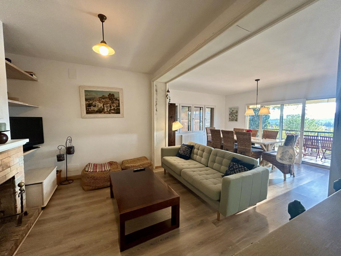 Room 3, Casa amb Piscina i Jard a Palam s per 6 Persones, Girona