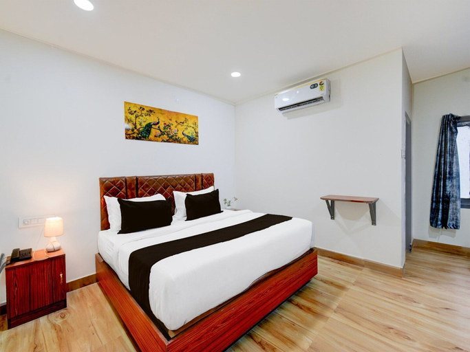 Room 3, Deluxe Vanasthalipuram Deer National Park, Ranga Reddy