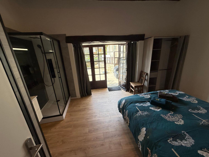 Bedroom 2, Le Jardin Des Hirondelles Naturiste, Charente