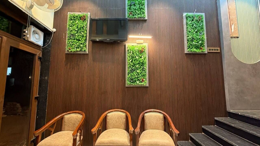 Interior, Hotel Kanta Kuteer Barsana, Mathura