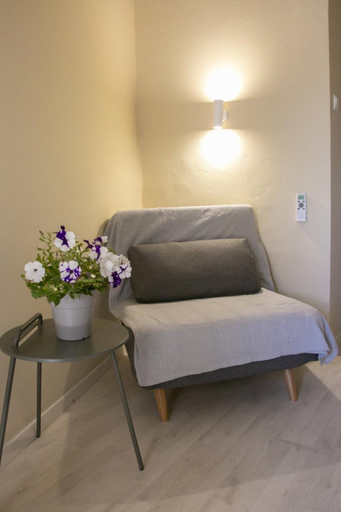 Bedroom 2, Aerides Studios, Attica