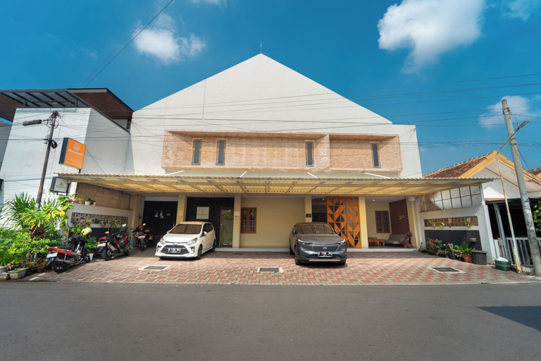 Primary image