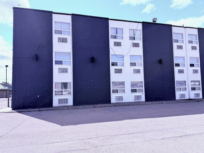 Exterior & Views 2, Premium Inn & Suites Calgary Airport, Division No. 6