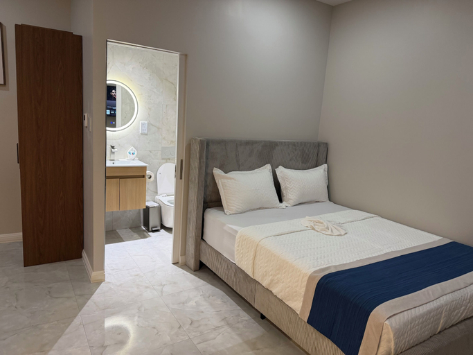 Room 5, Sanrai