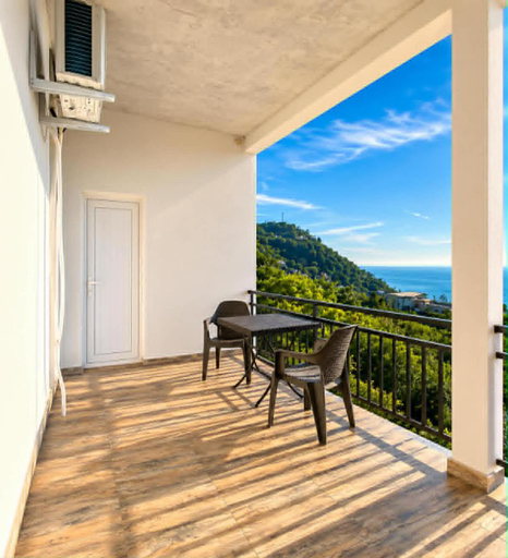 Others 2, Guesthouse Tornike, Batumi