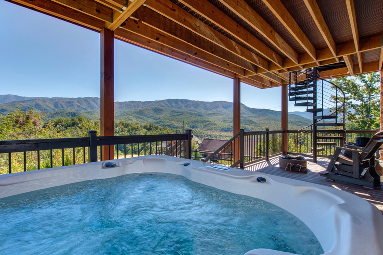 Outdoor spa tub 2, The Ember, Sevier