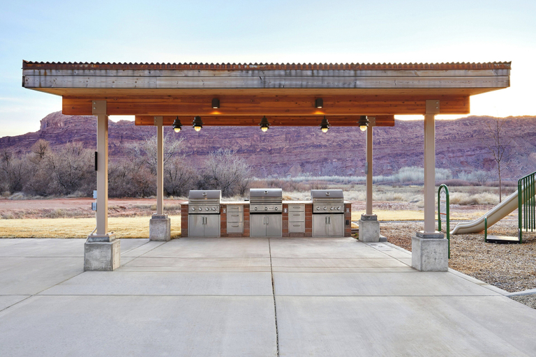 BBQ/picnic area, EBAC Moab, Grand