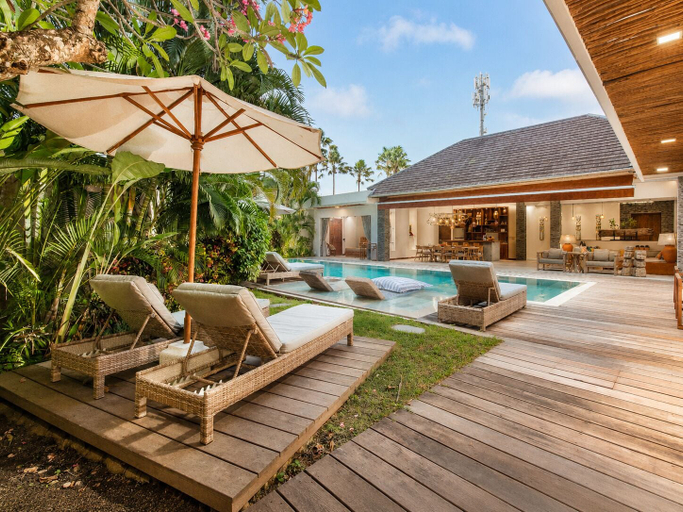 Others 5, Luxurious 5BR Dream Villa, 200m to Berawa Beach, Badung