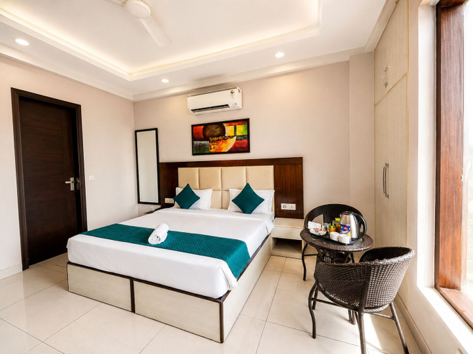 Room 4, The Milford Noida, Gautam Buddha Nagar
