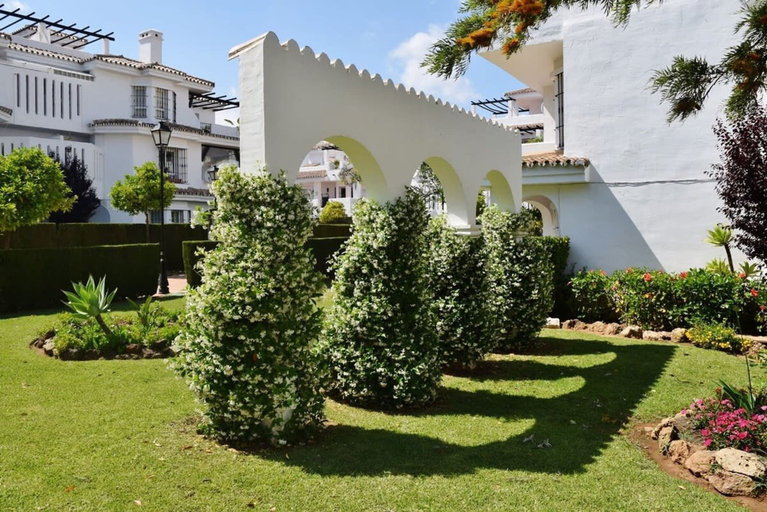 Room 3, 2 Bedroom With Pool View F-7, Málaga