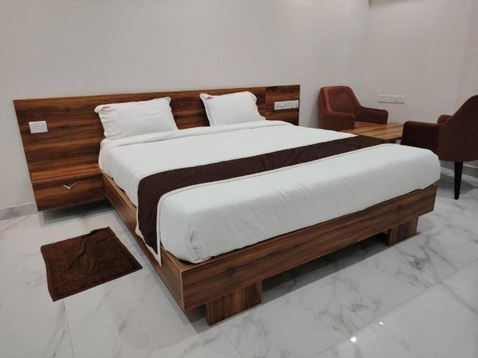 Room 2, Varsha Grand, Ranga Reddy