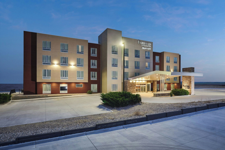 Exterior & Views 2, Fairfield Inn & Suites by Marriott Sidney, Cheyenne