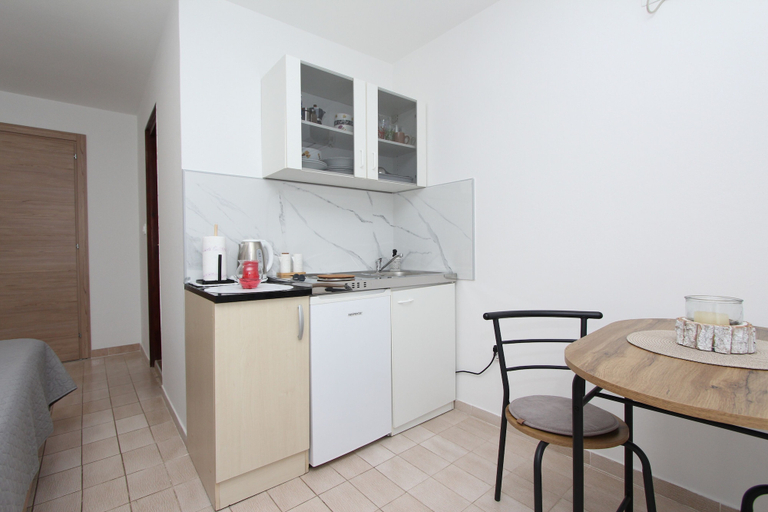 Private kitchenette 4, Room and Studios Sole, Rovinj