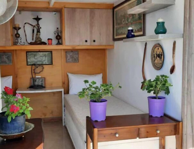 Room 4, Seaside Ntounas Apartments - Ammoudara Triple Gem, Crete