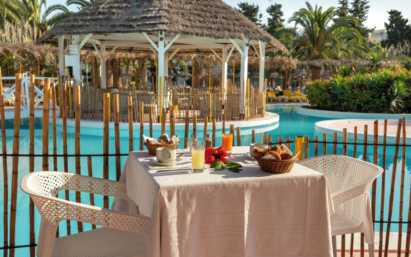 Outdoor dining 2, Shalimar Hammamet, Hammamet