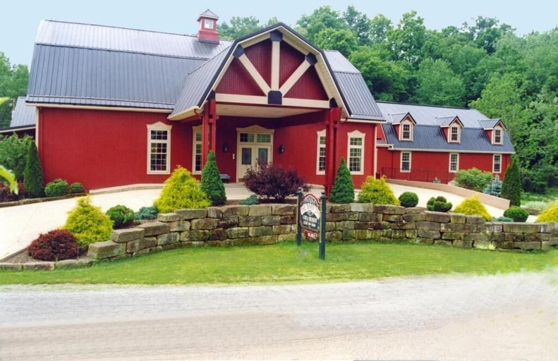Exterior & Views 2, The Barn Inn Bed and Breakfast, Holmes