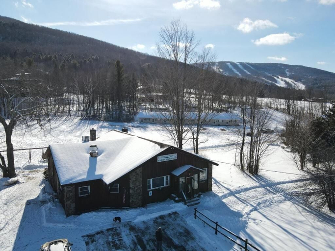 Exterior 5, Jimmy OConnors Windham Mountain Inn, Greene