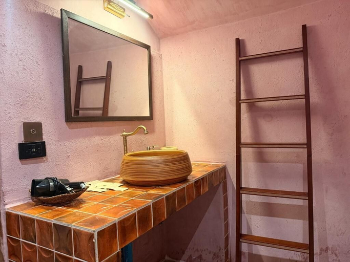 Bathroom 4, Hokma Boutique Hotel & Tropical Lounge, Mueang Krabi