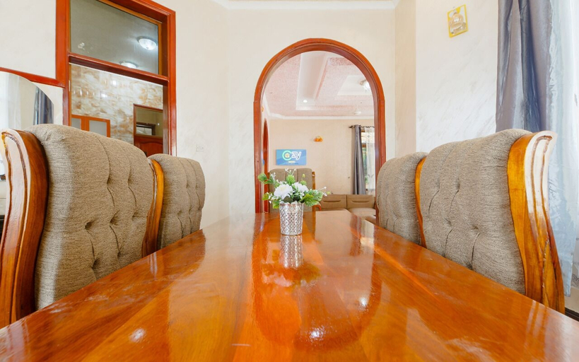 Dining 3, Cozy Tanzania, Kinondoni
