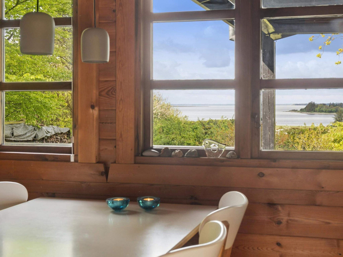Interior 5, 4 Star Holiday Home in Roslev, Skive