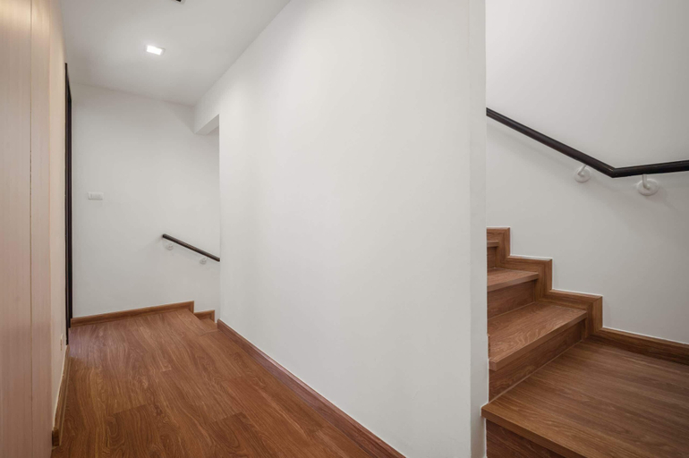 Staircase, Laguna Parkside Residences by Banyan Living, Pulau Phuket