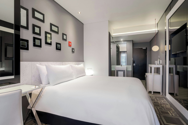 Bedroom 3, Protea Hotel Fire & Ice by Marriott Pretoria Menlyn, City of Tshwane