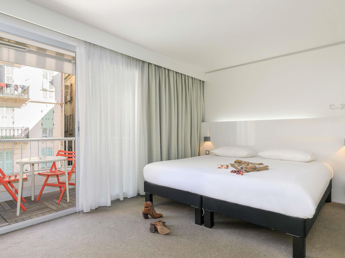 Bedroom 4, ibis Styles Menton Centre, Alpes-Maritimes