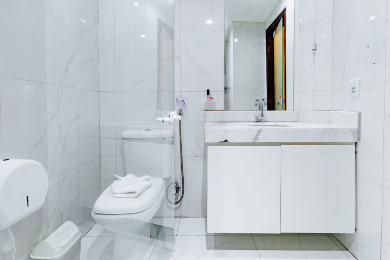 Bathroom 4, Atrios Beach Hotel, Natal
