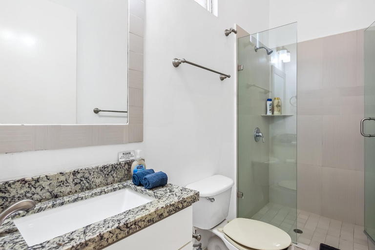 Bathroom 2, Dog-Friendly Suite with Kitchenette, Heated Outdoor Pool, Hot Tub, Private Patio, Tijuana