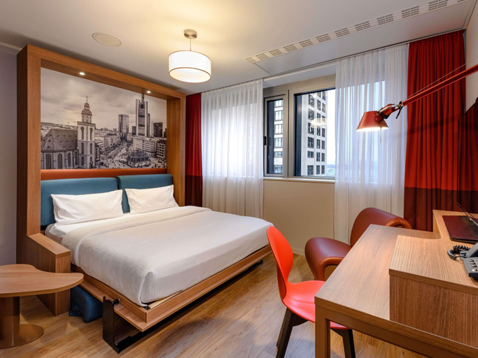 Bedroom 5, Aparthotel Adagio Frankfurt City Messe, Frankfurt am Main