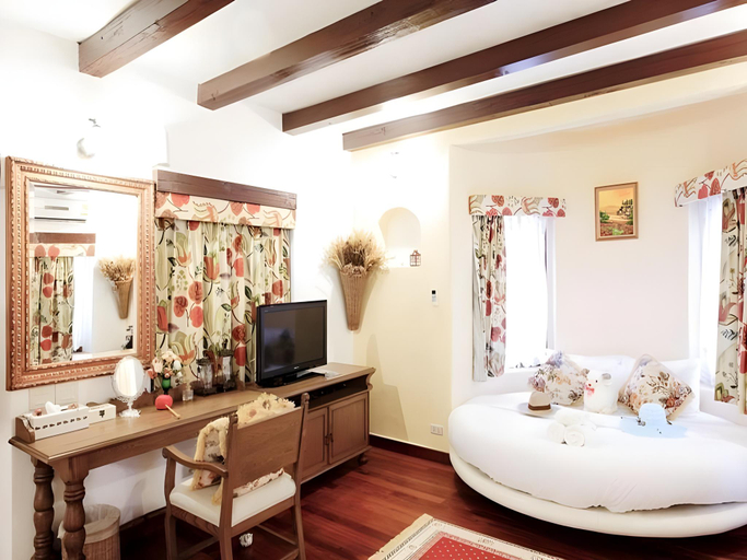 Bedroom 2, Swiss Valley Hip Resort Ratchaburi, Suan Phung
