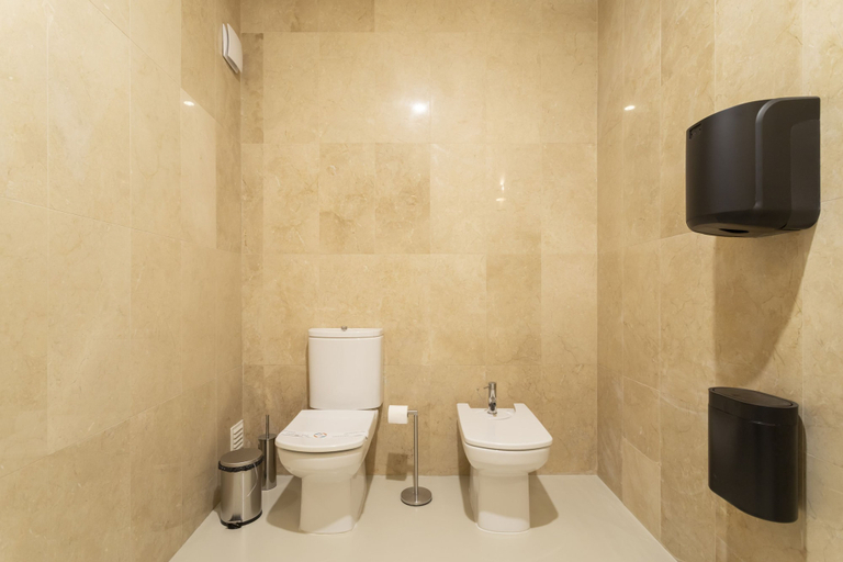 Room 5, Lapa Diplomatic Flat 1 4 by Feel Lisboa, Lisbon
