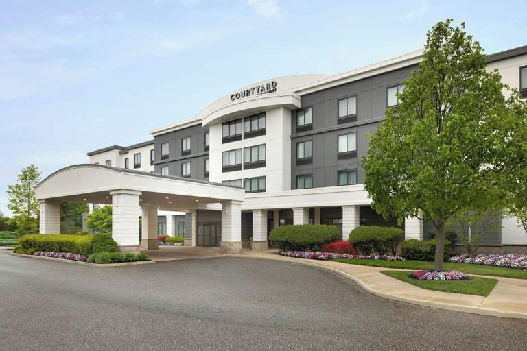 Exterior & Views 2, Courtyard by Marriott Republic Aprt Long Island/Farmingdale, Suffolk