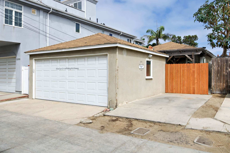 Exterior 2, Charming Beach Bungalow, Orange