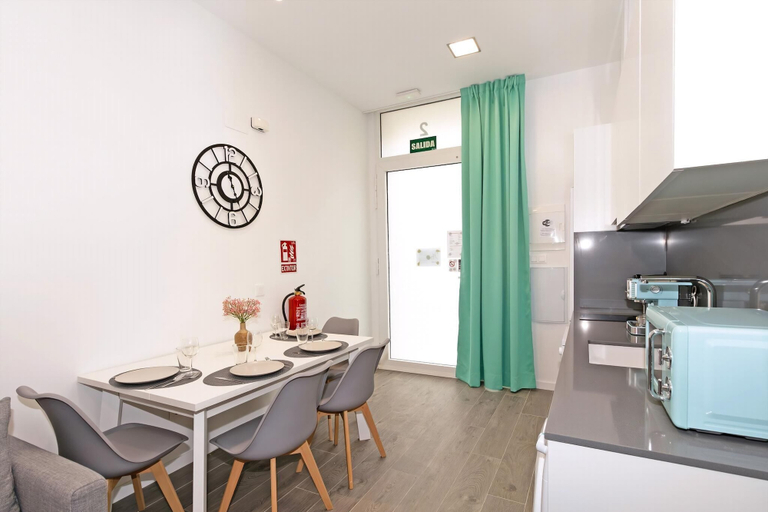 Room 5, Guestready - Llovera Apartments, Valencia
